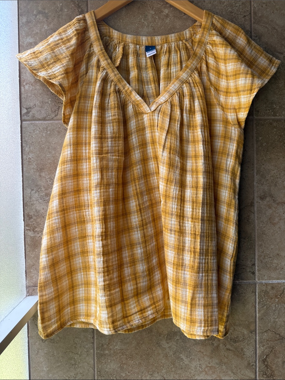 Old Navy Cotton Gauze Top Gold Plaid Flutter Sleeve A-line Pullon Blouse V-neck